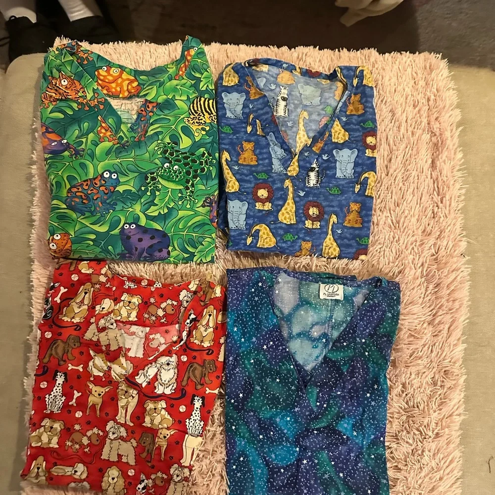 Adult M-L scrubs top (4) - Picture 6 of 6